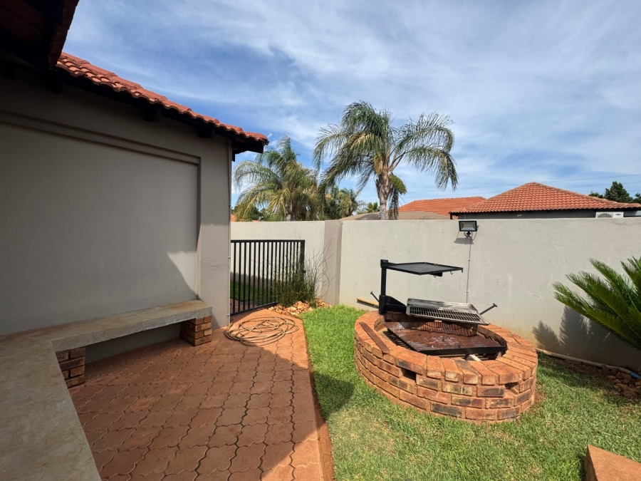 3 Bedroom Property for Sale in Melodie North West